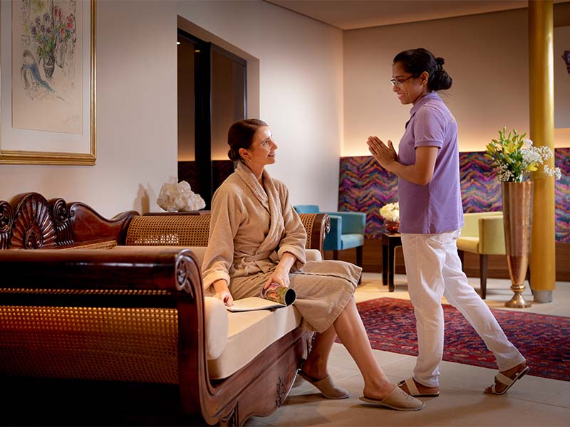 Ayurveda Resort Mandira Spa Lobby Woman_c Michael Huber (4)